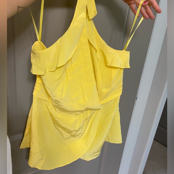 BCBGMaxAzria 100% Silk Yellow Halter Top Ruffles Open Back V-Neck Sleeveless - Picture 3 of 5